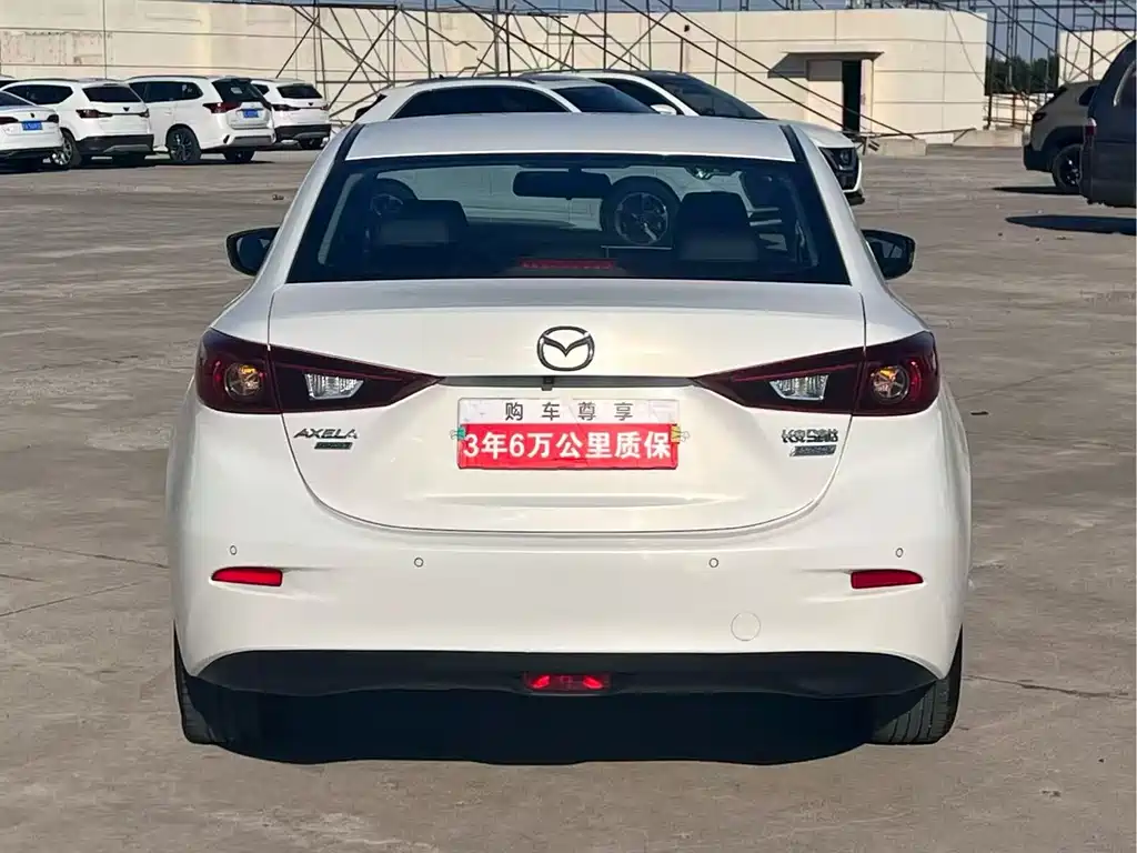 Mazda 3 Axela 2017 — фото 4
