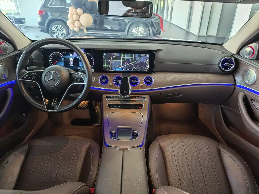 Mercedes-Benz E-Class 2022 — фото 10