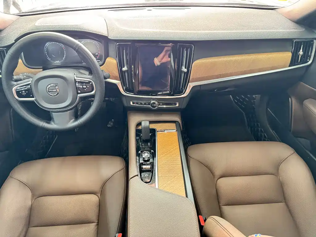 Volvo S90 2020 — фото 15