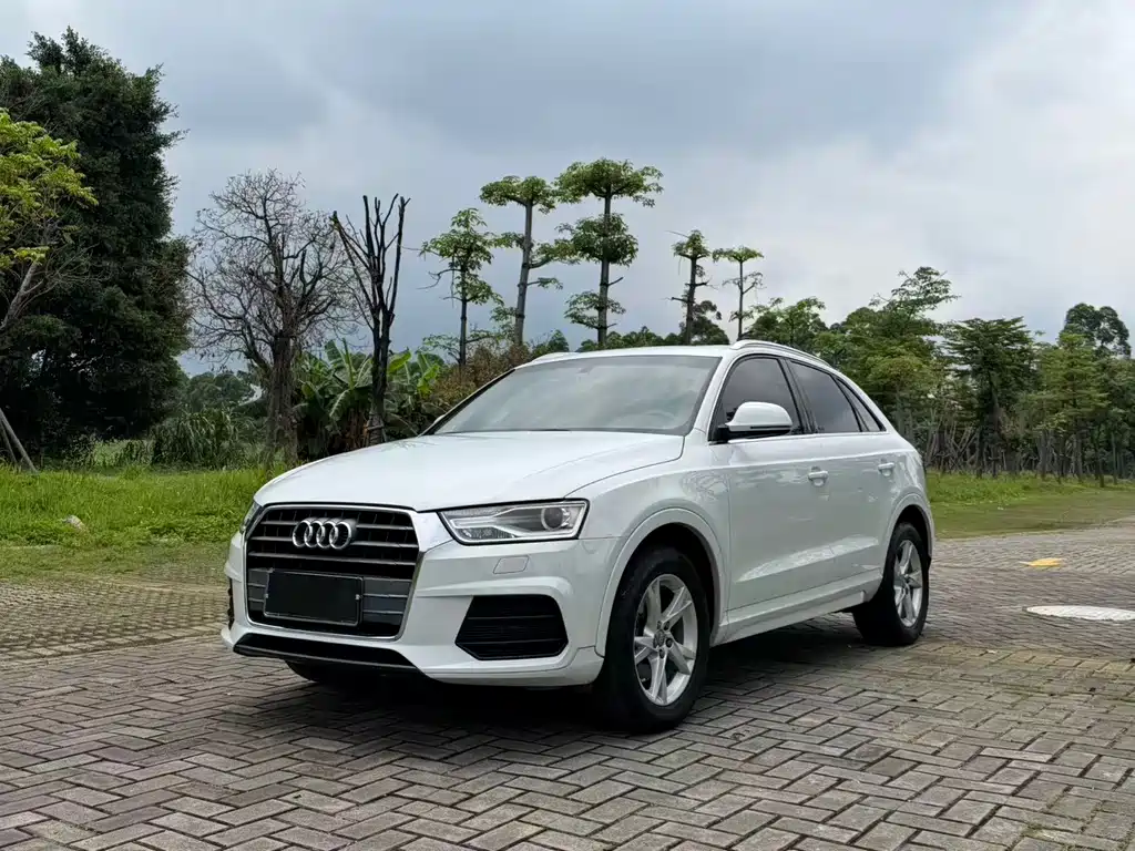 Audi Q3 2017 — фото 1
