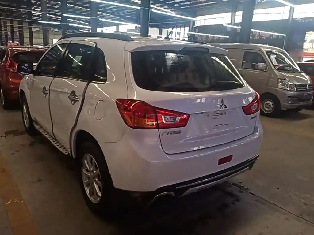 Mitsubishi ASX 2015 — фото 5