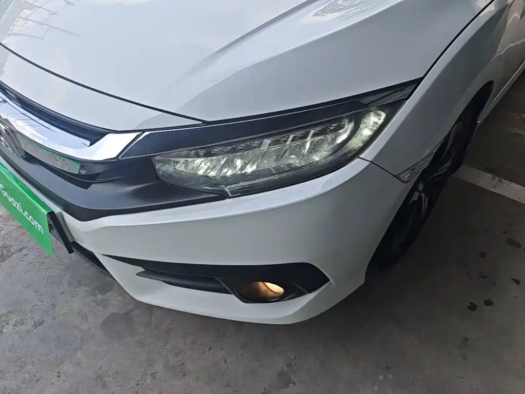 Honda Civic 2017 — фото 18