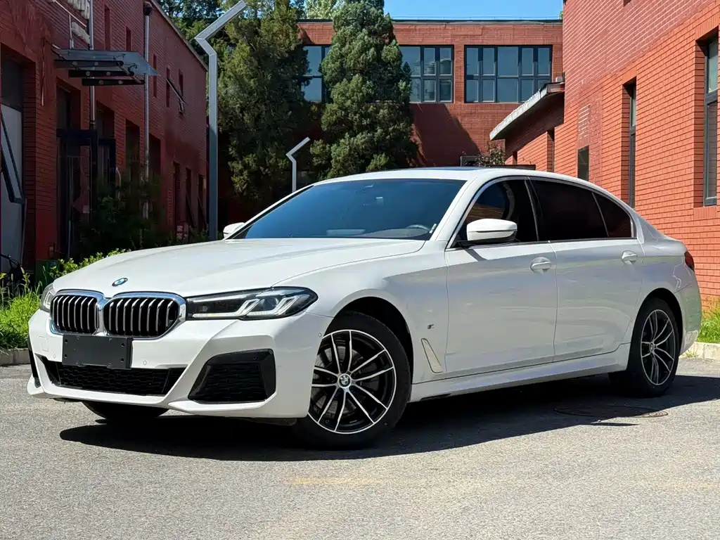 BMW 5 Series 2022