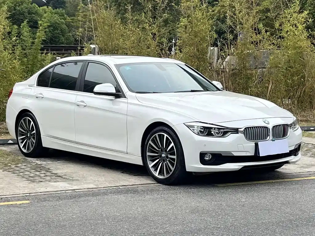 BMW 3 Series 2019 — фото 3
