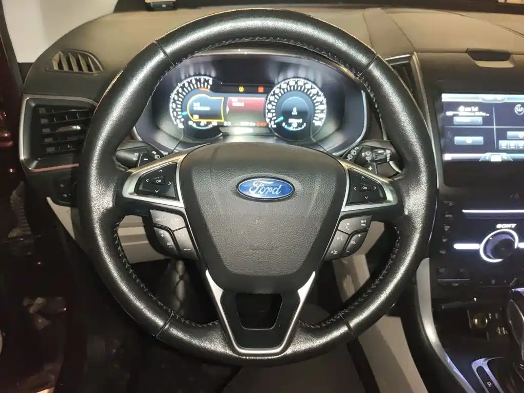 Ford Edge 2015 — фото 3