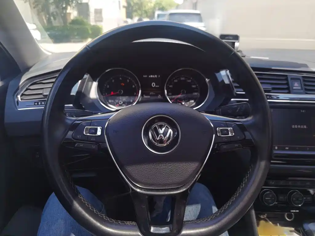 Volkswagen Tiguan L 2018 — фото 3