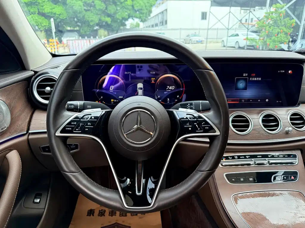 Mercedes-Benz E-Class 2023 — фото 22