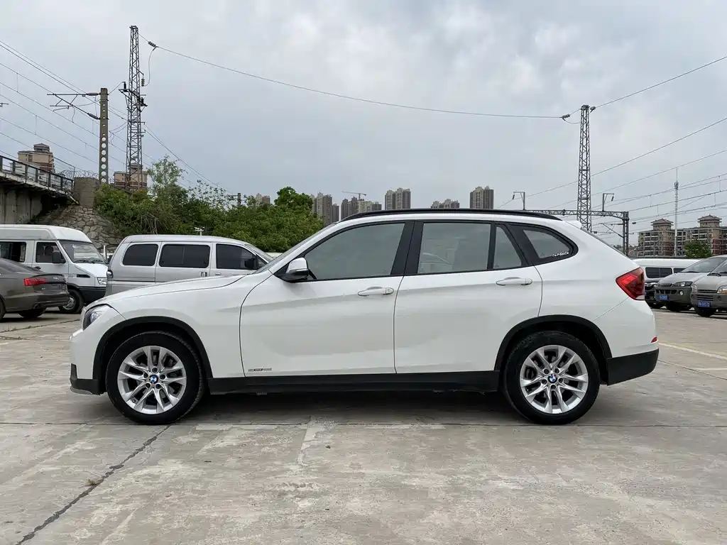 BMW X1 2016 — фото 10