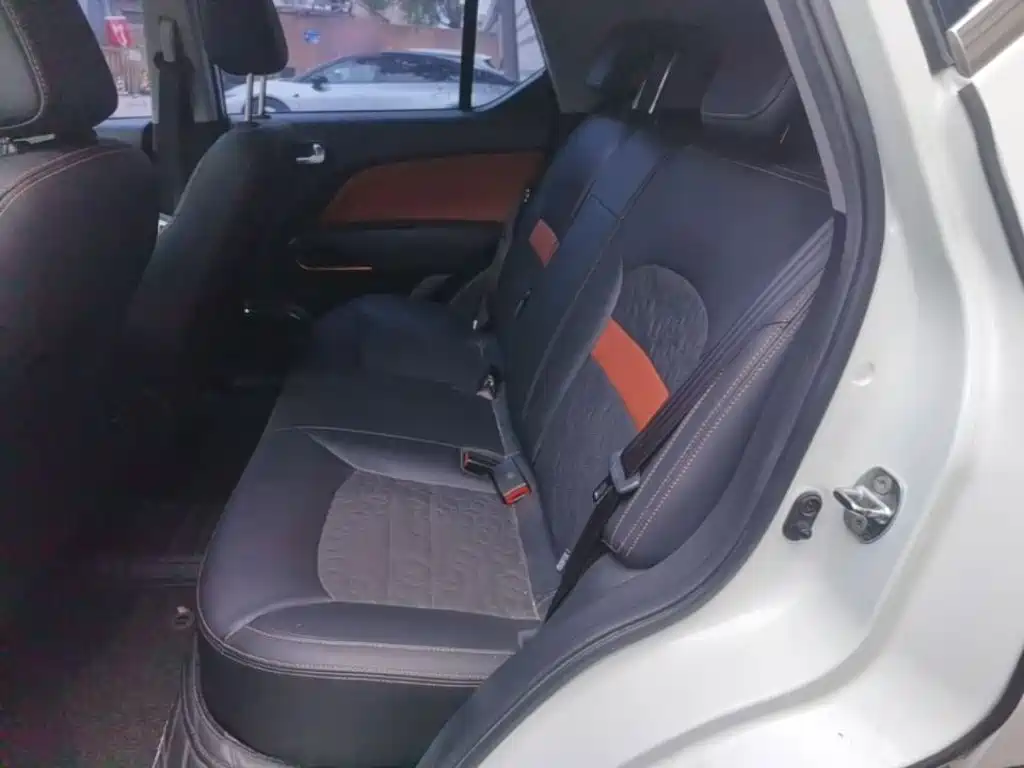 Aion Trumpchi GE3 2020 — фото 17