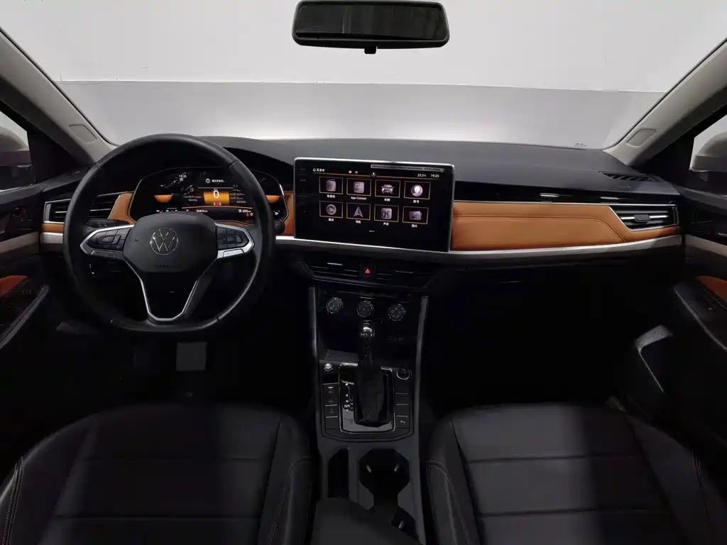Volkswagen Bora 2023
