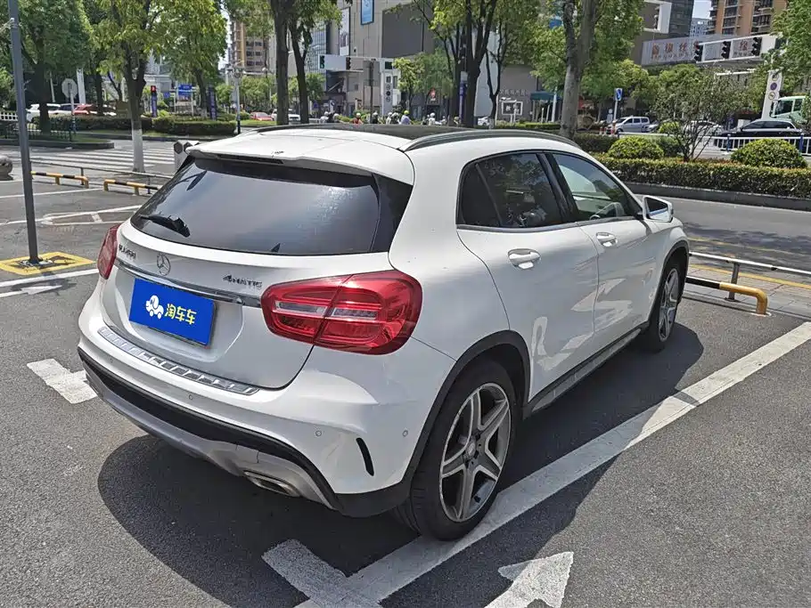 Mercedes-Benz GLA 2015 — фото 3