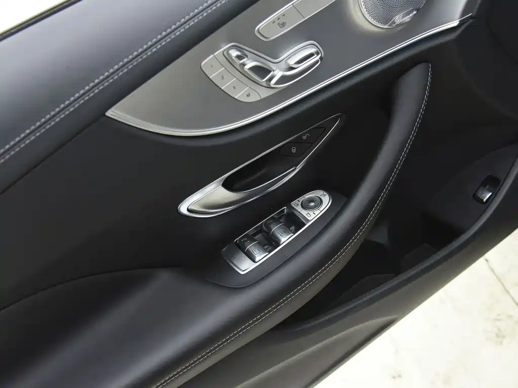 Mercedes-Benz E-Class 2020 — фото 13