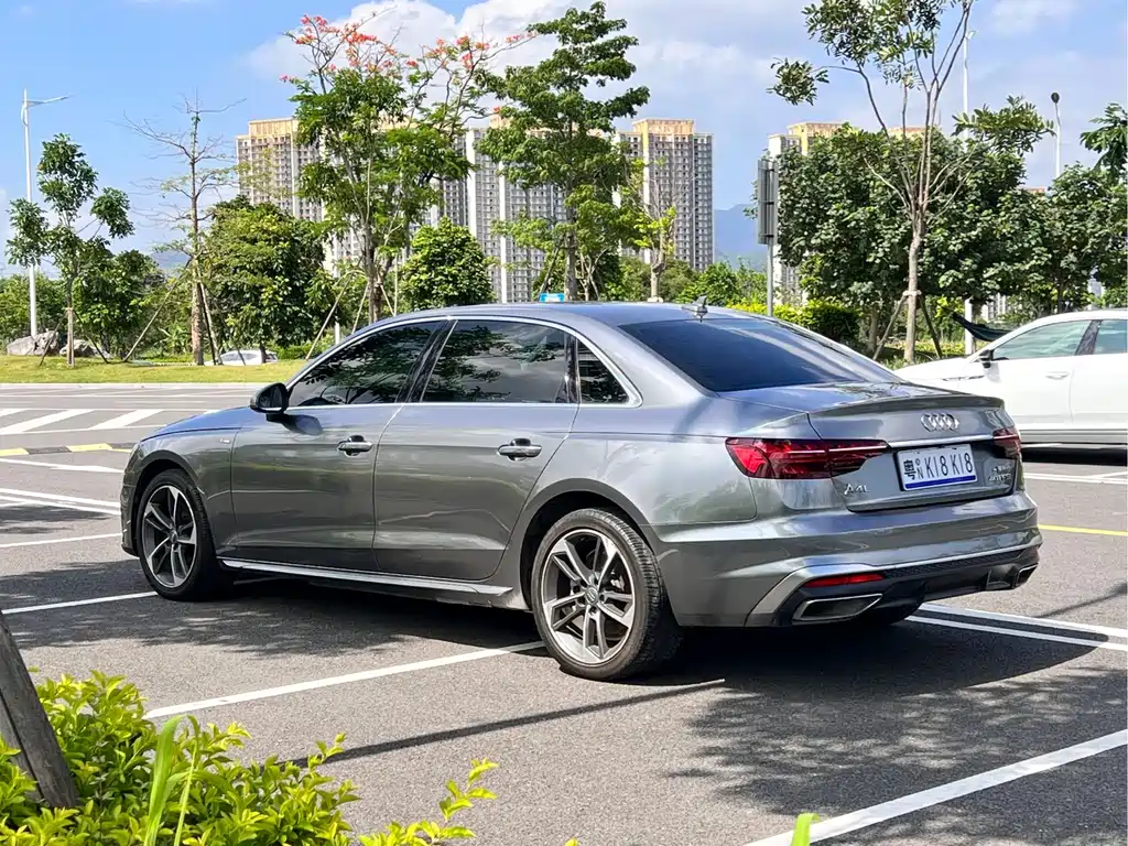 Audi A4L 2020