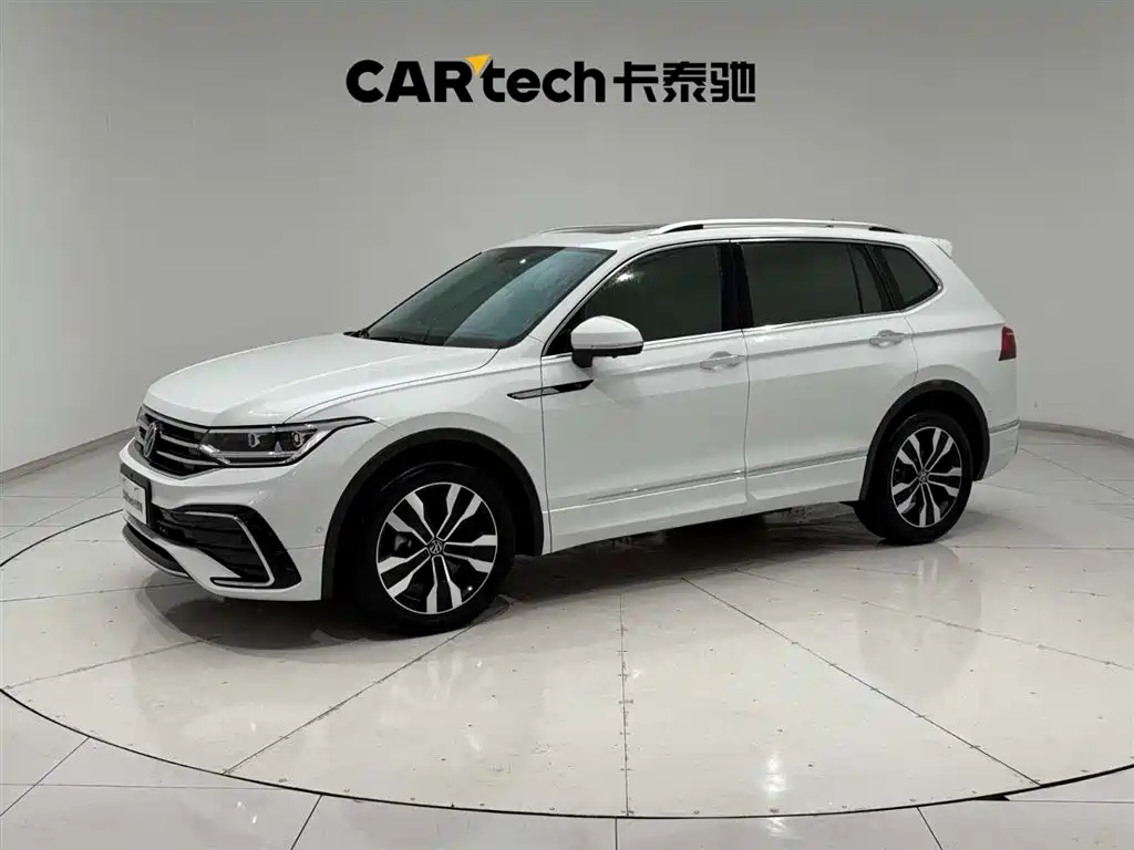 Volkswagen Tiguan L 2024 — фото 1