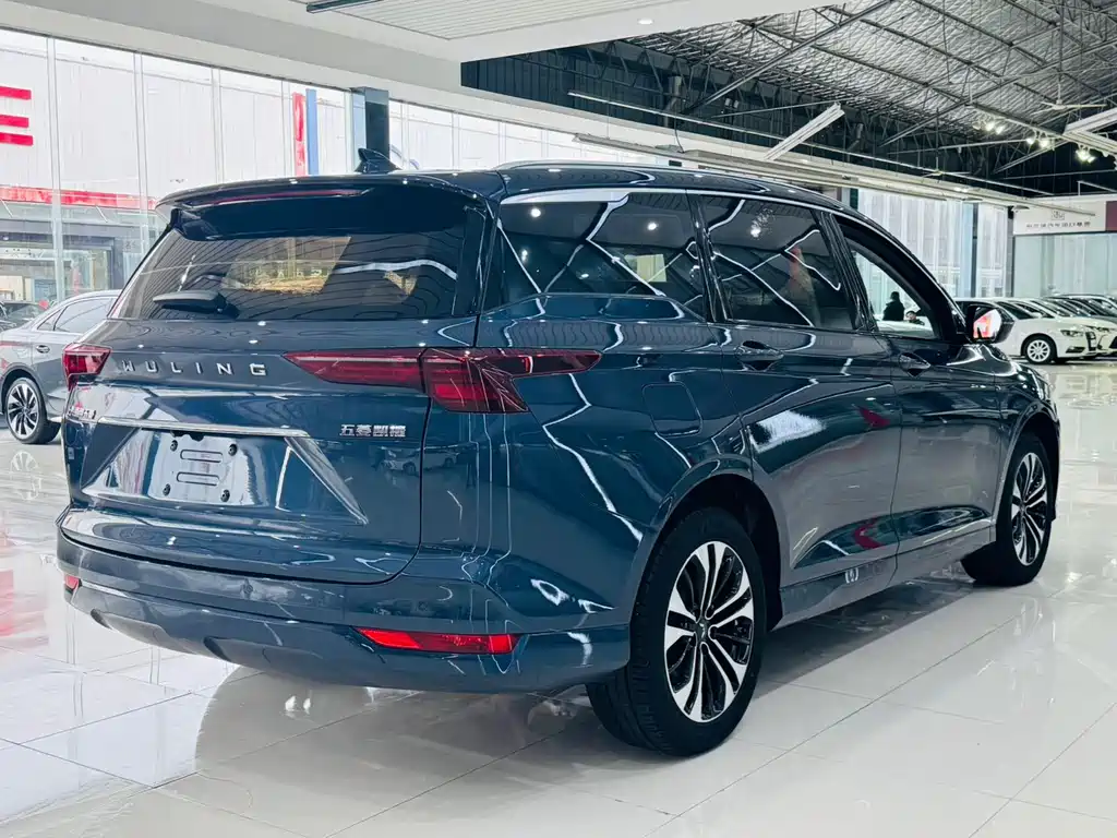 Wuling Victory 2021 — фото 15