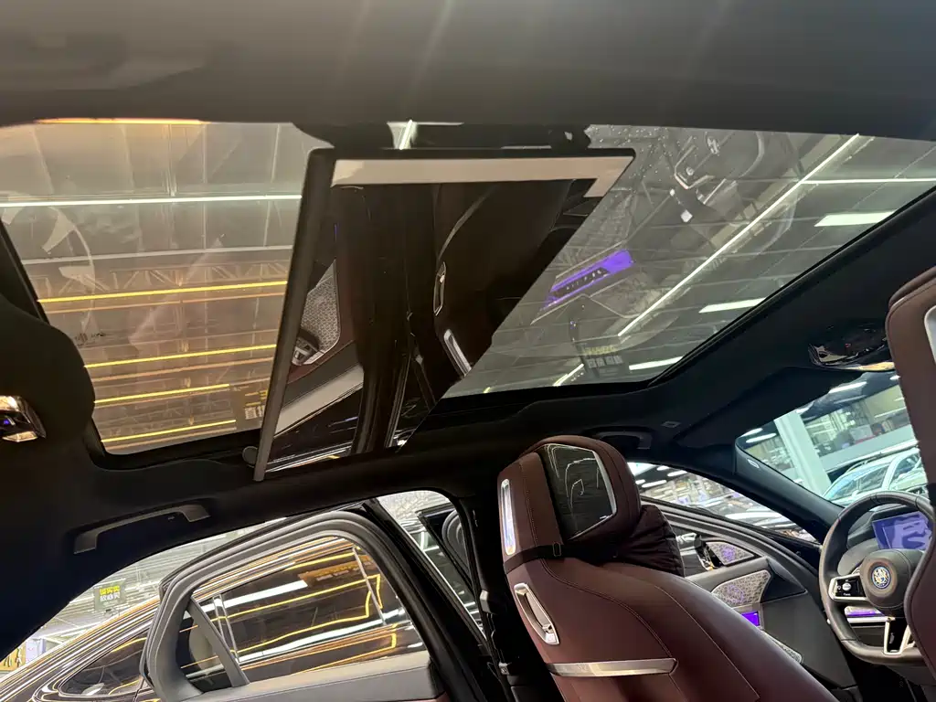 BMW i7 2023 — фото 17