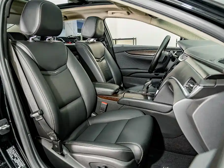 Cadillac XTS 2019 — фото 19