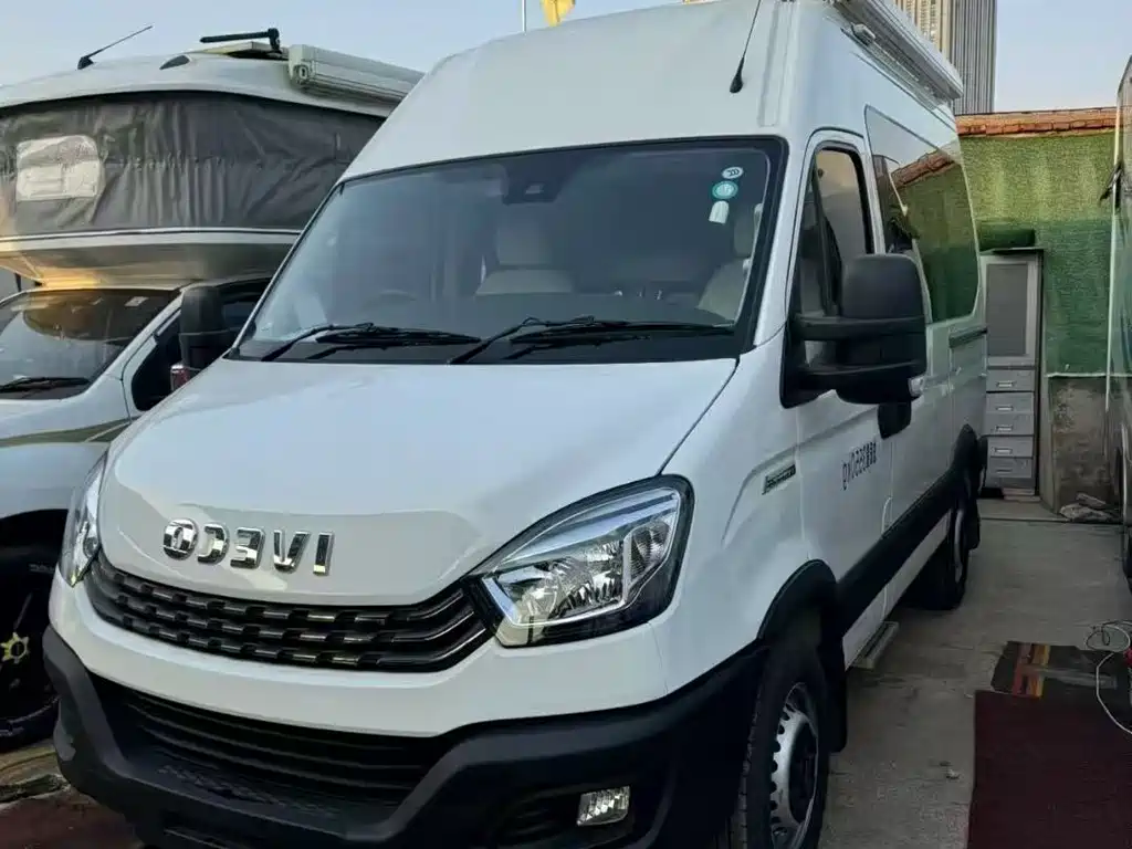 IVECO Ousheng 2025