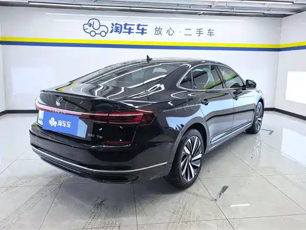 Volkswagen Passat 2025