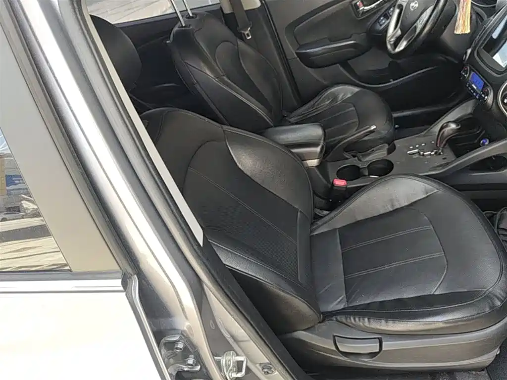 Hyundai ix35 2016 — фото 25