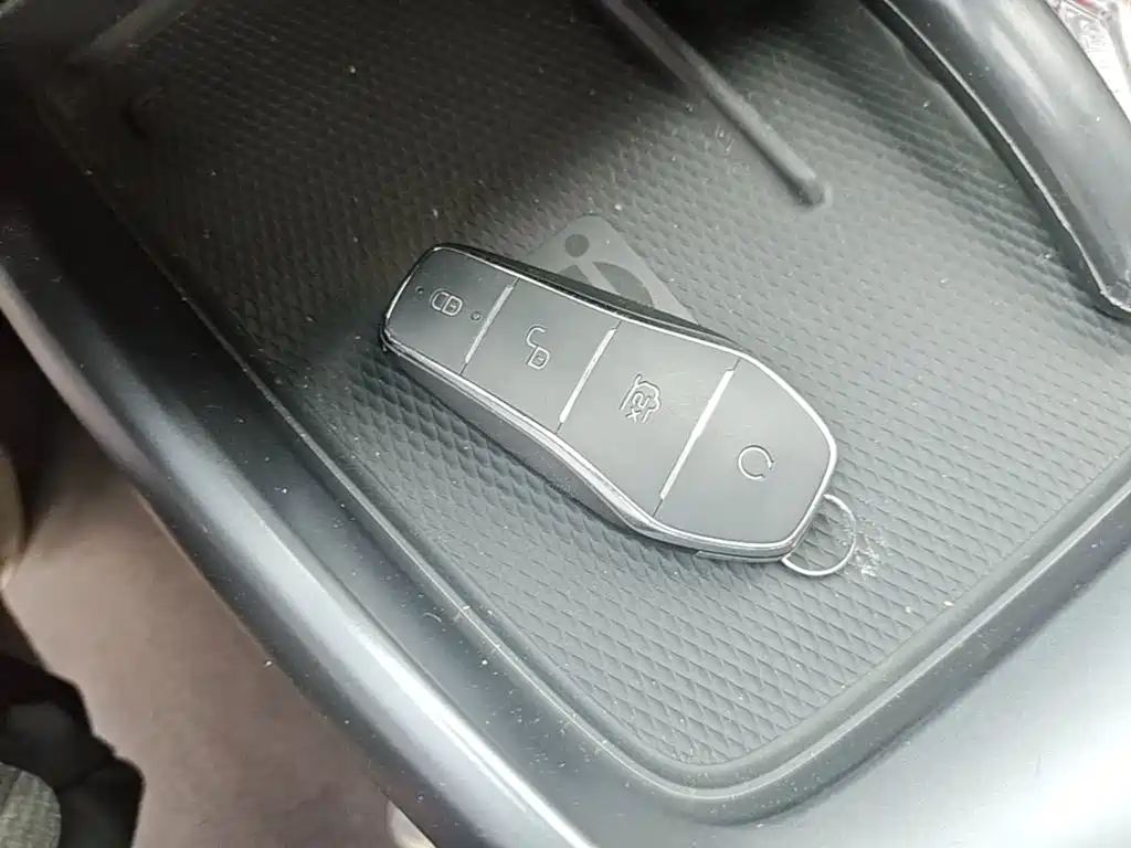 BYD Seal 2023 — фото 9