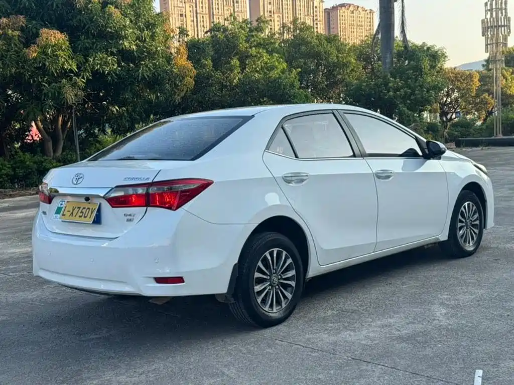 Toyota Corolla 2019 — фото 8