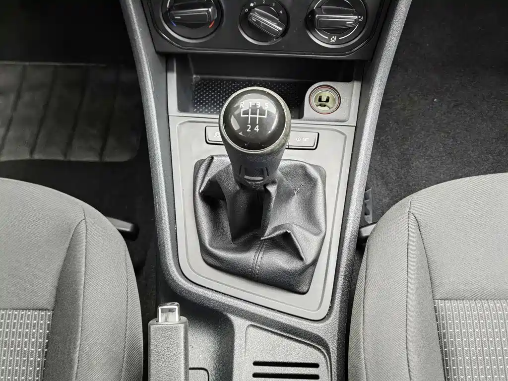 Volkswagen Lavida 2017 — фото 13