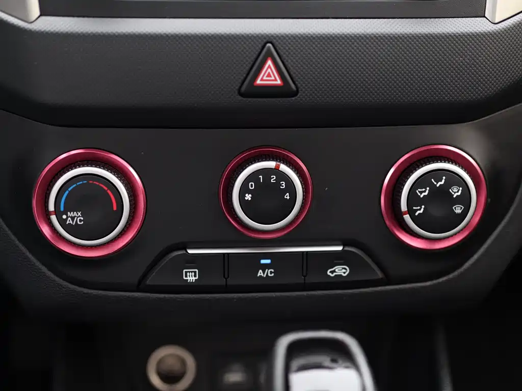 Hyundai ix25 2016 — фото 11