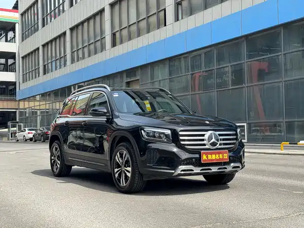 Mercedes-Benz GLB 2024