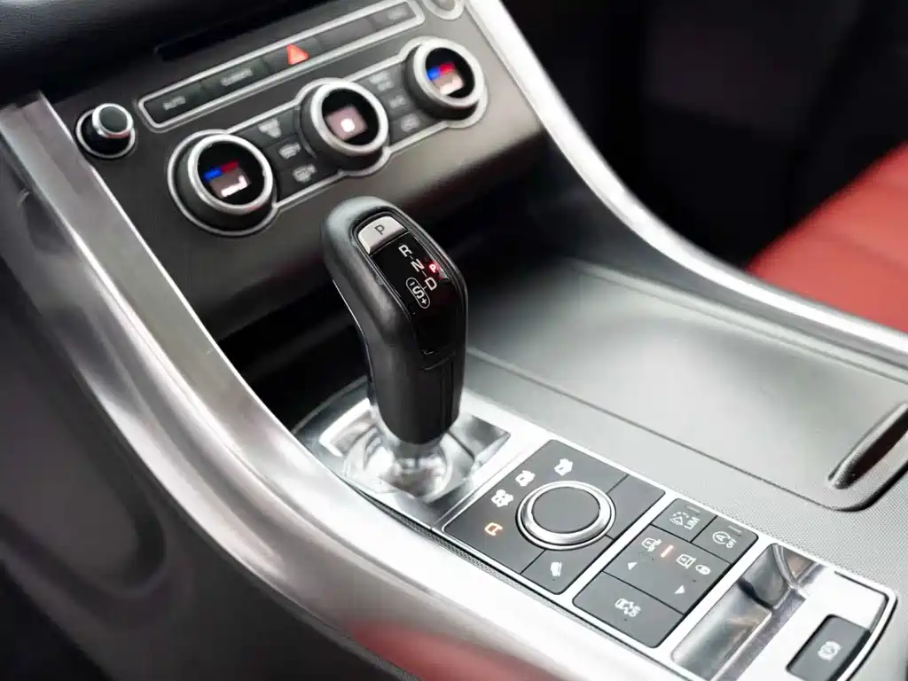 Land Rover Sport 2017 — фото 10