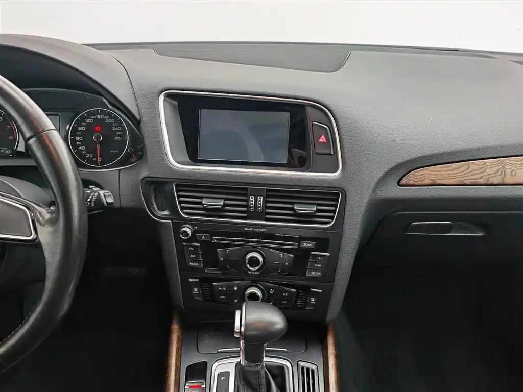 Audi Q5 2017 — фото 12