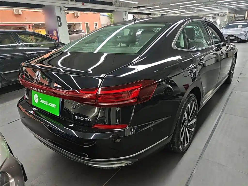 Volkswagen Passat 2022 — фото 7