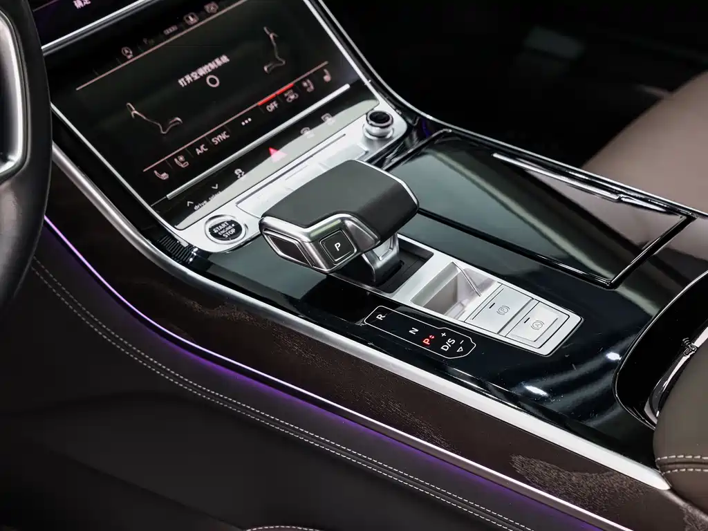 Audi A8 2024 — фото 19