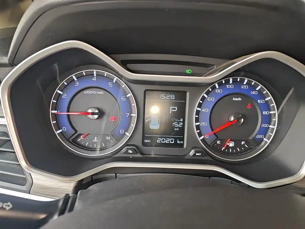 Geely Vision X3 2017 — фото 12