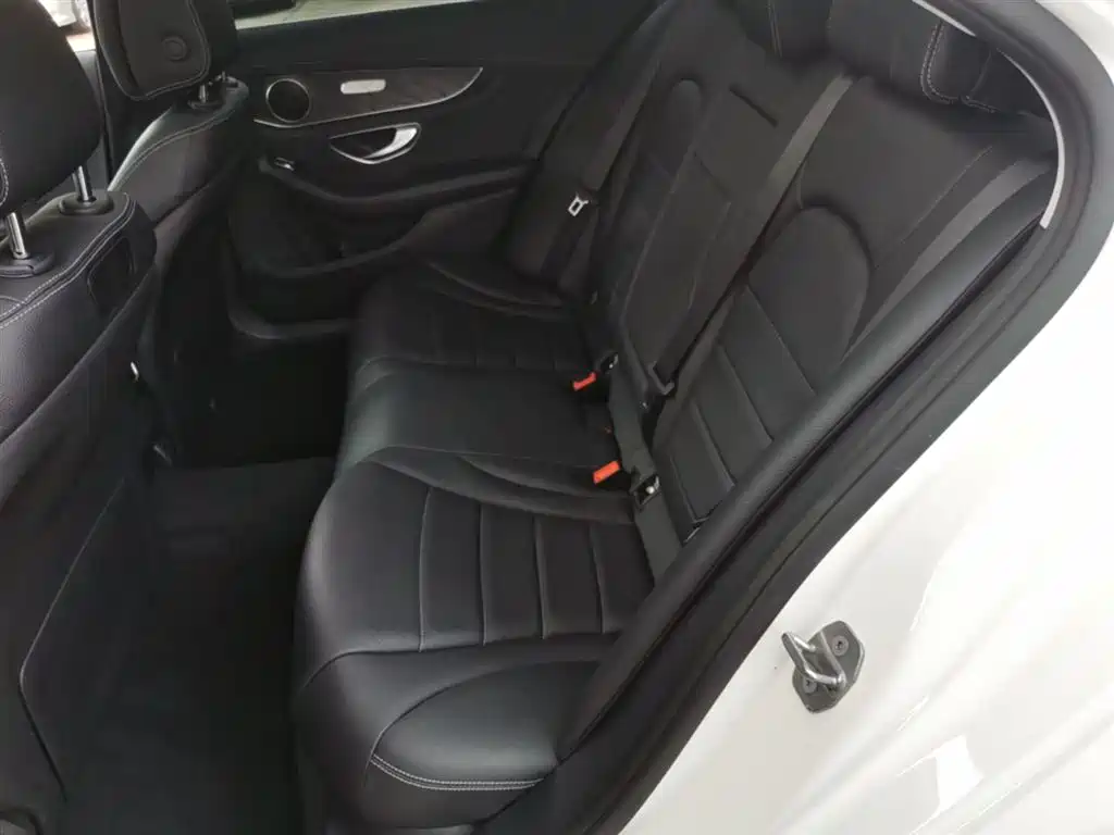 Mercedes-Benz C-Class 2017 — фото 17