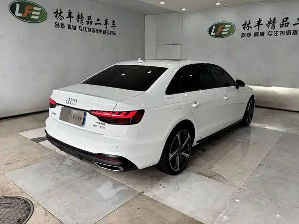 Audi A4L 2025