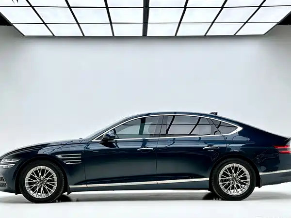 Genesis G80 2023