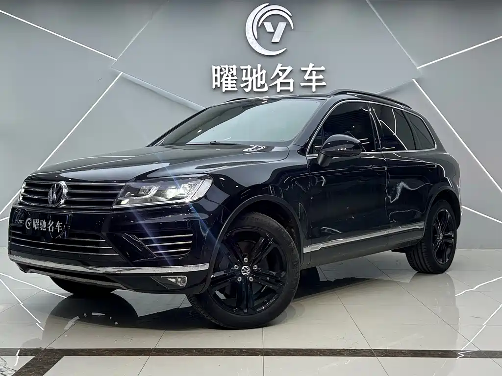 Volkswagen Touareg 2017 — фото 1