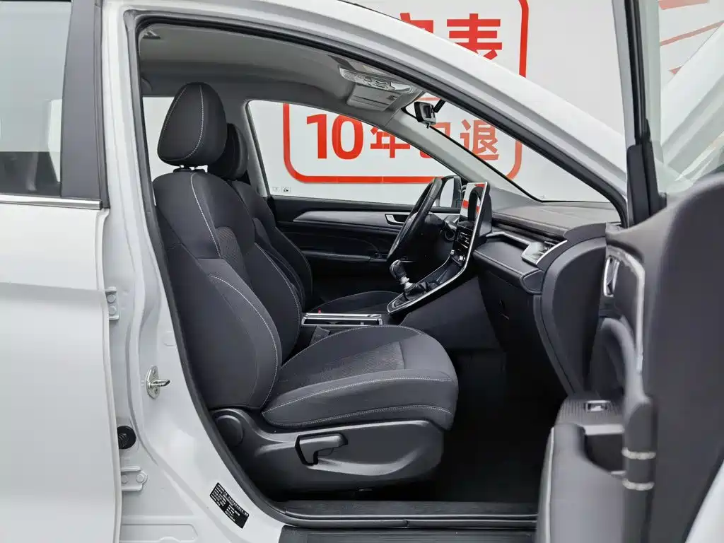 Haval M6 2023 — фото 23