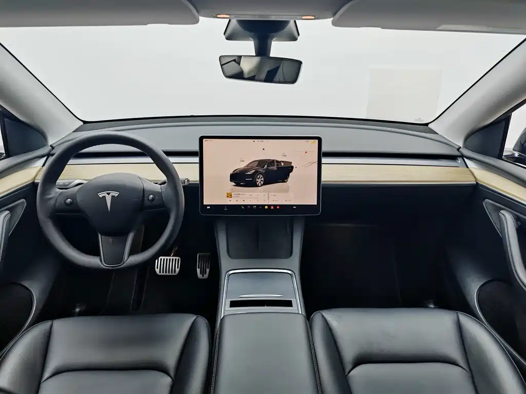 Tesla Model Y 2023 — фото 15
