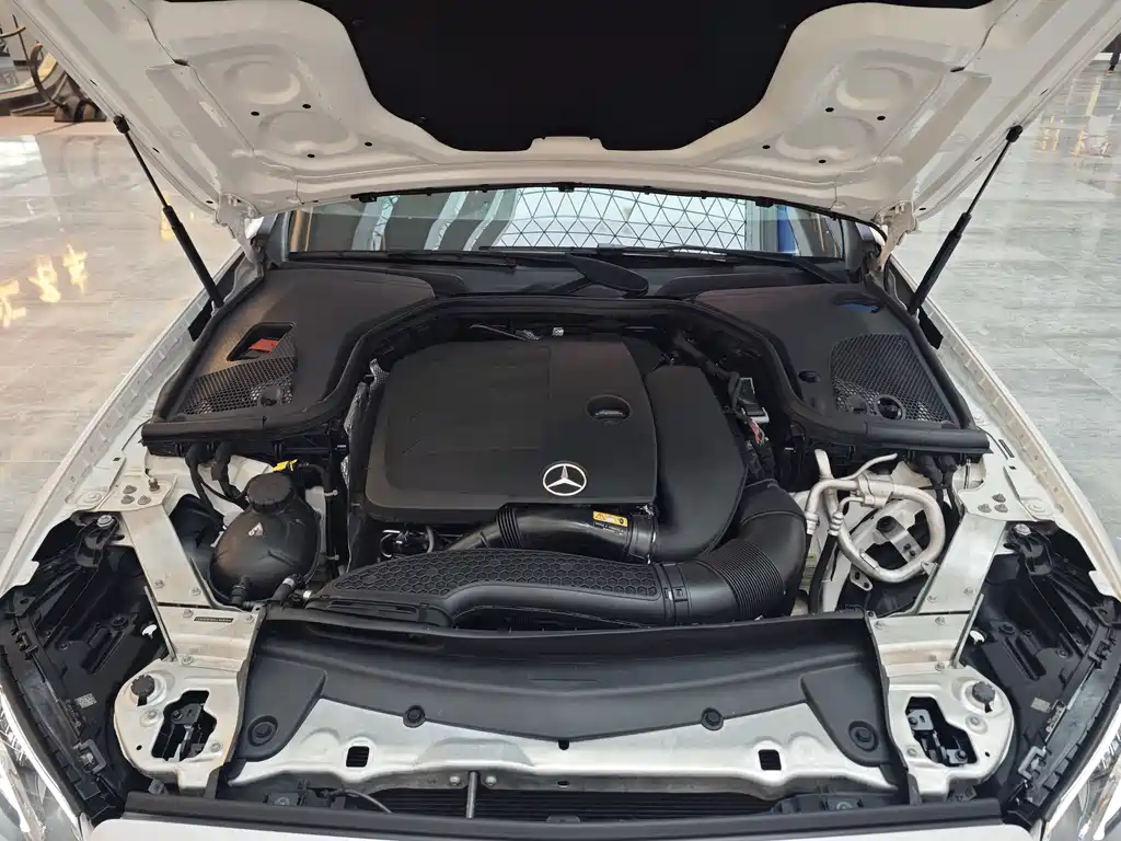 Mercedes-Benz E-Class 2020 — фото 12