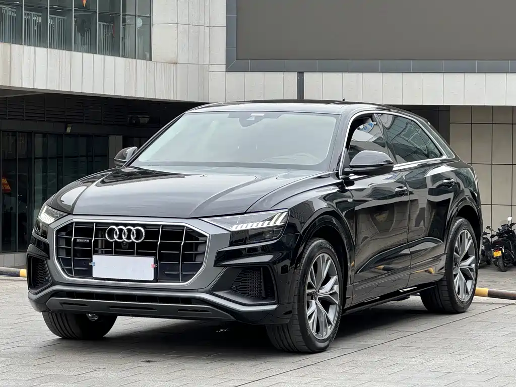 Audi Q8 2022