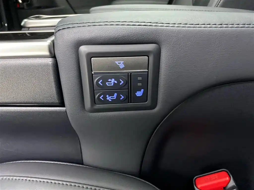 Toyota Vellfire 2023 — фото 23