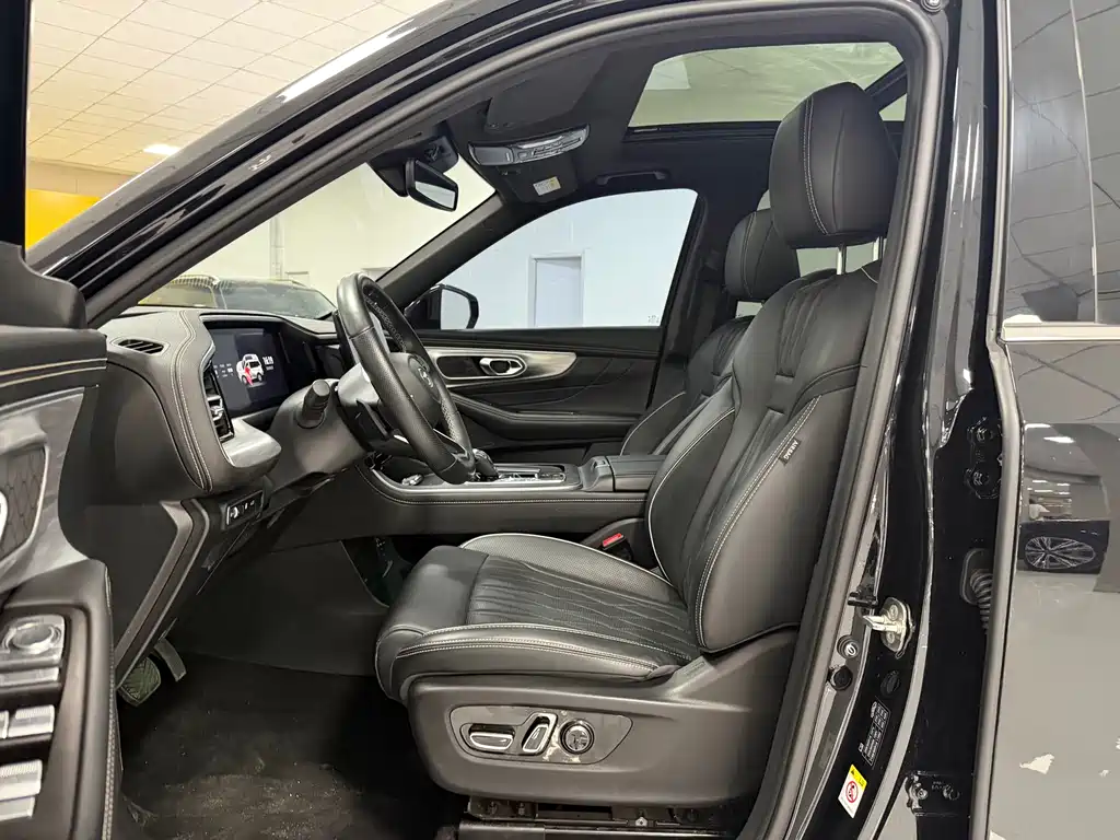 GAC Motor Trumpchi GS8 2024 — фото 4