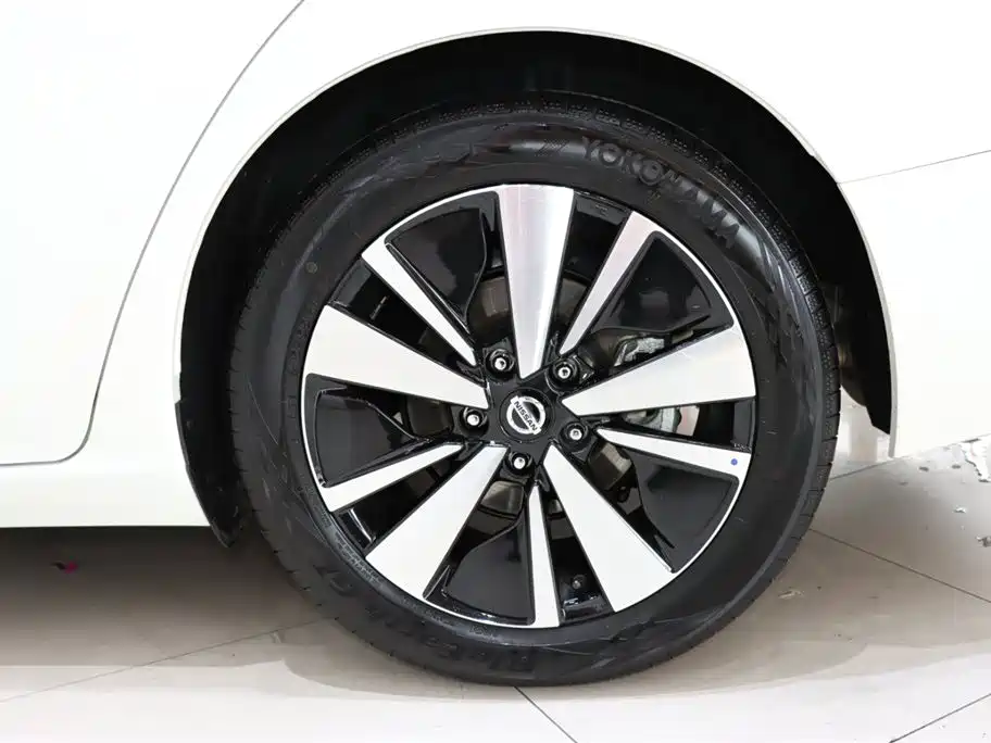 Nissan Teana 2021 — фото 20