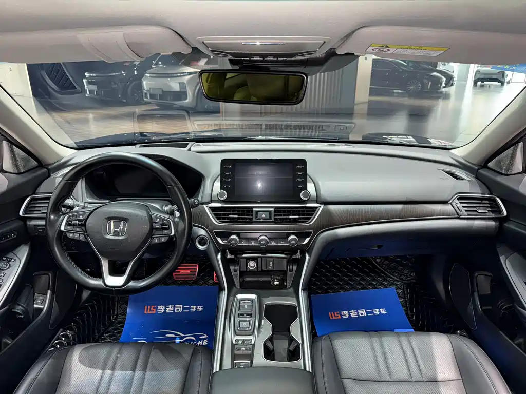 Honda Accord 2020 — фото 11