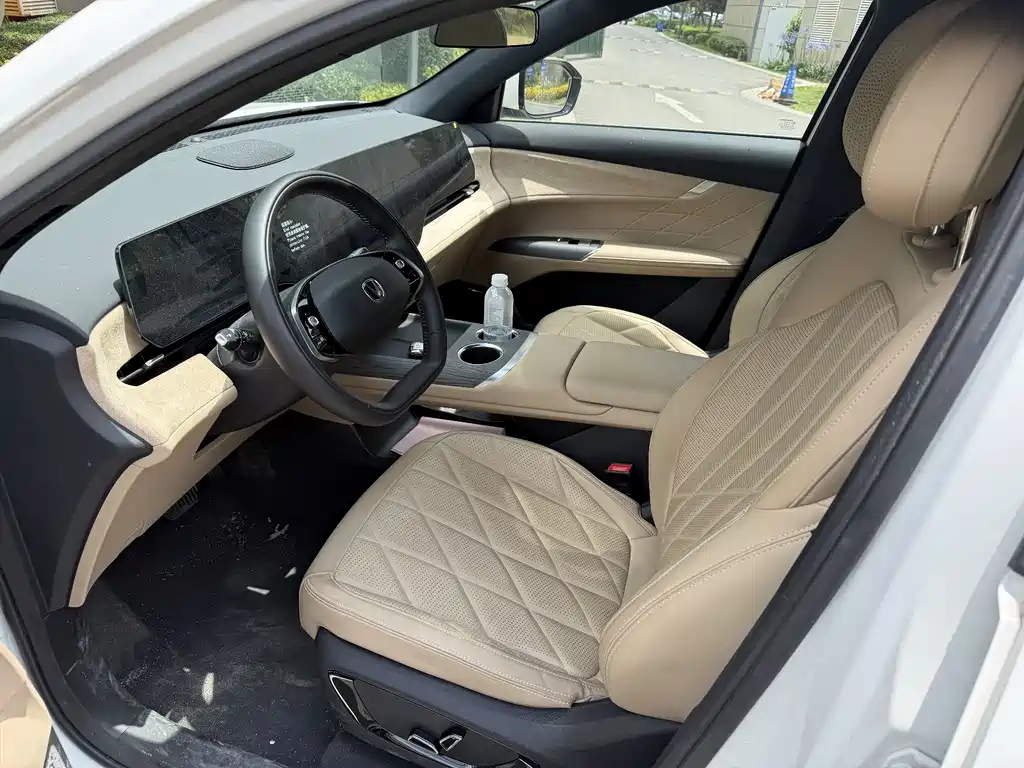 Changan CS75 PLUS 2025 — фото 4
