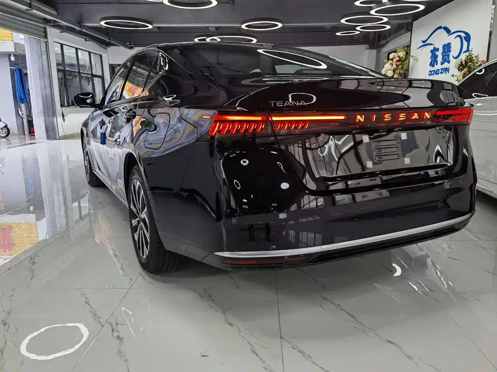 Nissan Teana 2026