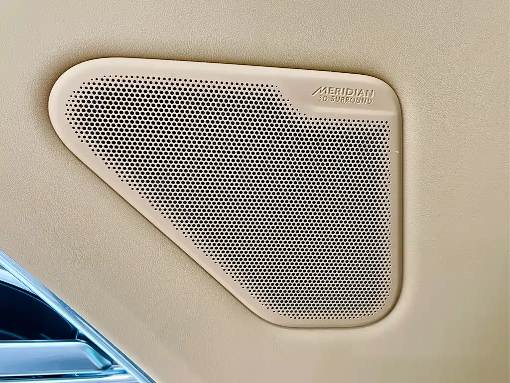 Land Rover Range Rover 2024 — фото 21