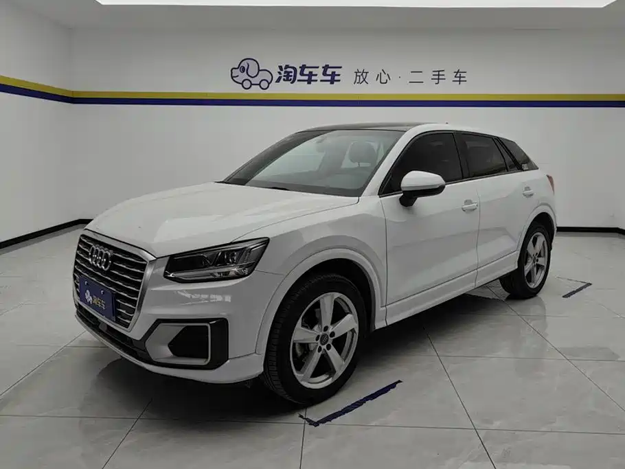 Audi Q2L 2019